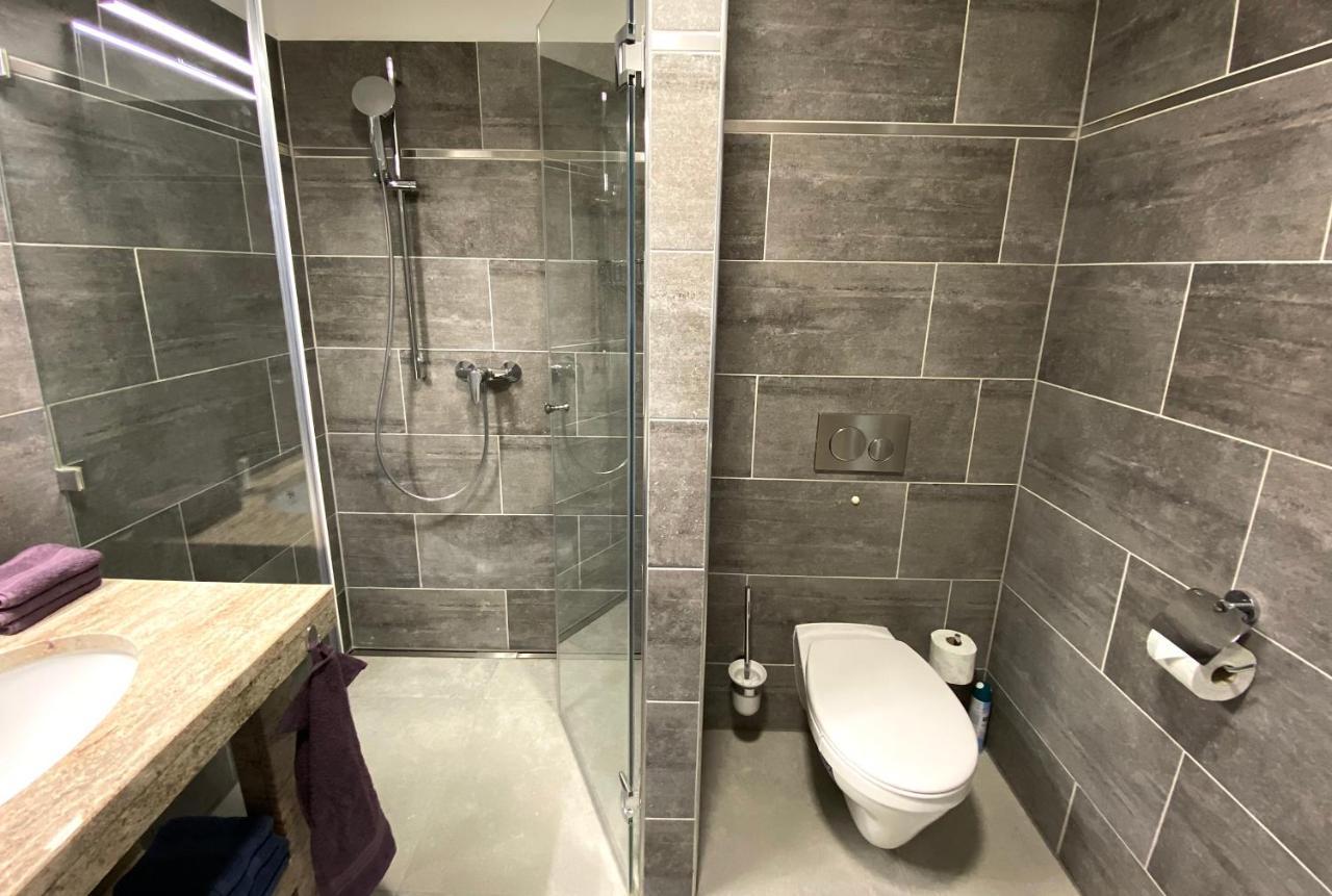 Iris Appartement In Heviz Mit Tiefgarage Und Panoramaaussicht Eksteriør billede