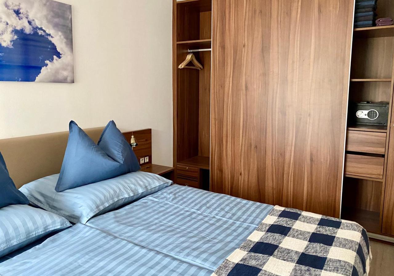 Iris Appartement In Heviz Mit Tiefgarage Und Panoramaaussicht Eksteriør billede